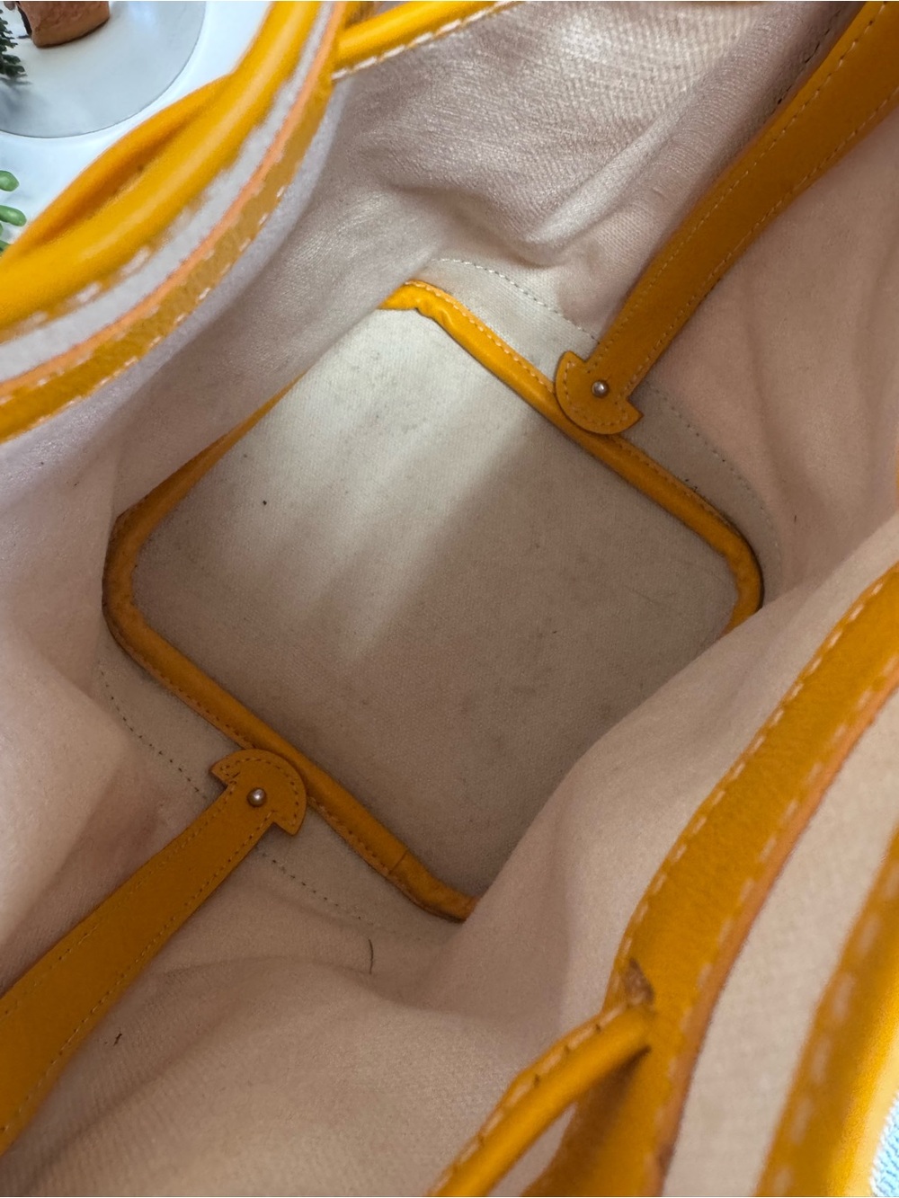 Yellow Goyard Chevron Drawstring Bucket Bag - Picture 4 of 9